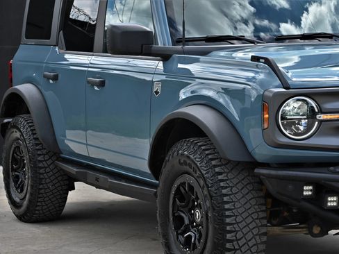 Used 2023 Ford Bronco Big Bend w/ Sasquatch Package AWD/4WD image 15