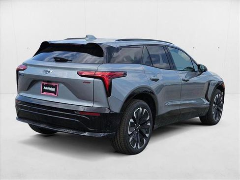 New 2025 Chevrolet Blazer EV RS image 5