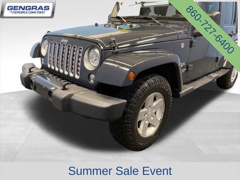 Certified 2017 Jeep Wrangler Unlimited Sahara w/ Connectivity Group AWD/4WD image 44
