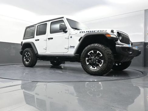 Used 2024 Jeep Wrangler Unlimited Rubicon 4xe AWD/4WD image 19