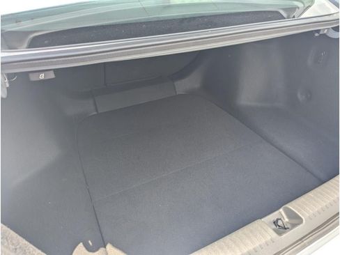 Certified 2025 Honda Accord EX-L image 9