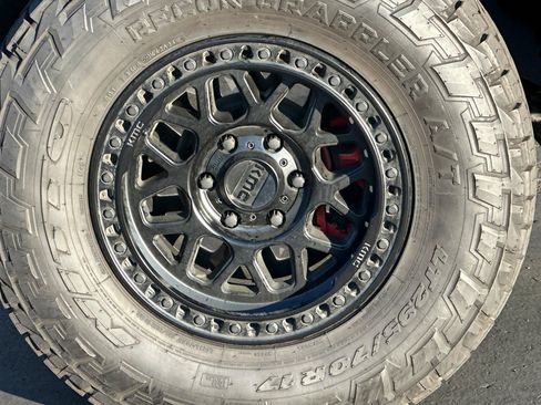 Used 2024 Ford Expedition Limited image 47