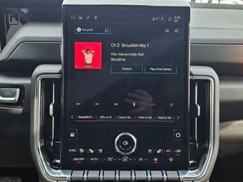 New 2026 GMC Yukon Denali w/ Denali Reserve Package image 28