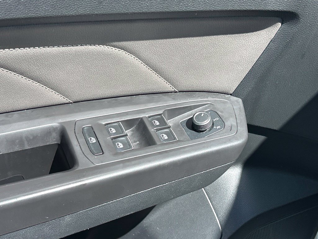 Used 2023 Volkswagen Atlas SE FWD image 19