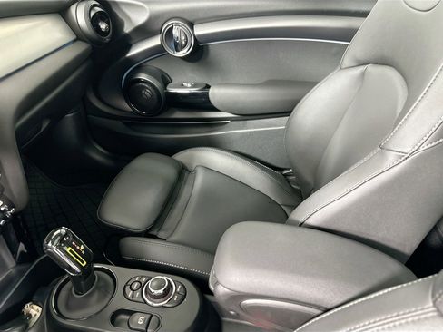 Used 2024 MINI Cooper SE image 29