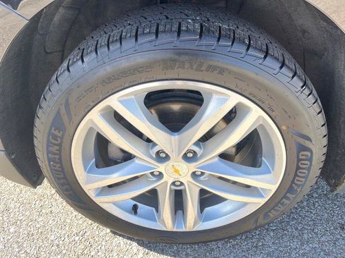 Used 2020 Chevrolet Equinox Premier image 22