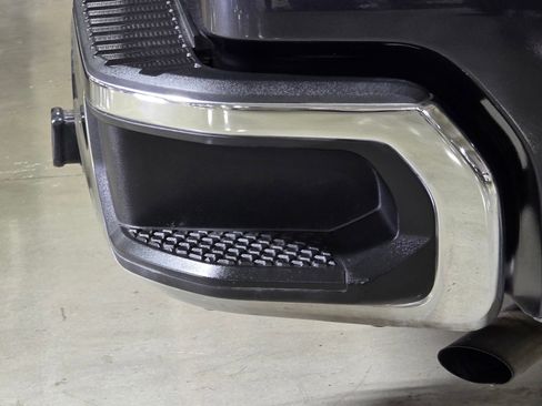 Used 2024 Chevrolet Silverado 1500 LT w/ Protection Package image 13