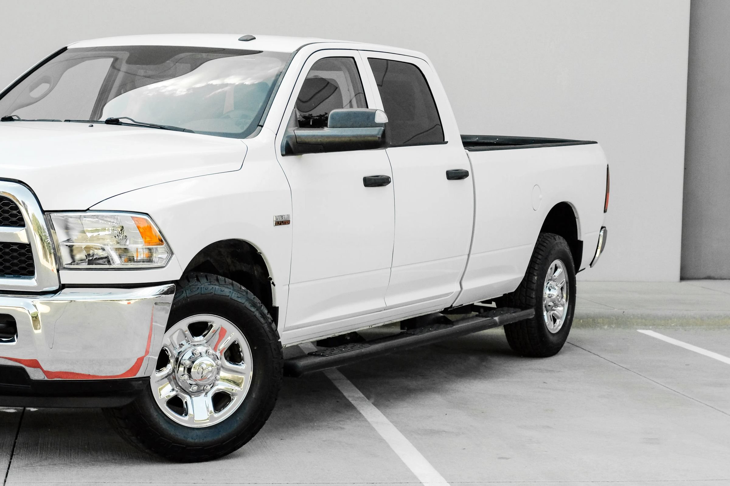 Used 2016 RAM 2500 Tradesman w/ Chrome Appearance Group RWD image 15