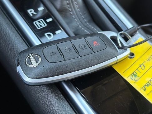 Certified 2025 Nissan Sentra SV image 36