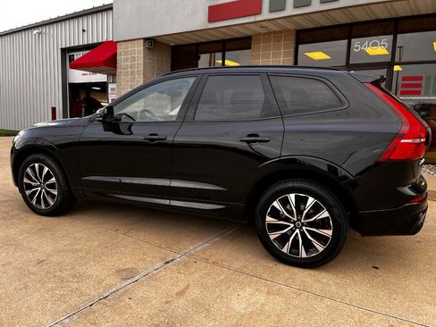 Used 2025 Volvo XC60 B5 Plus image 3