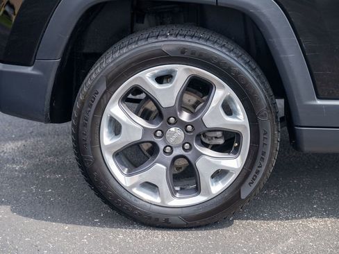 Used 2021 Jeep Compass Limited w/ Elite Interior Group image 9