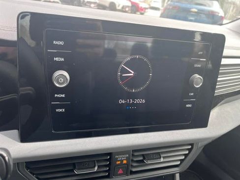 New 2026 Volkswagen Jetta SE FWD image 10