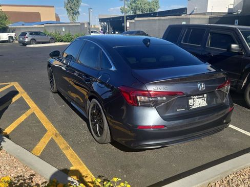 Used 2022 Honda Civic LX image 2