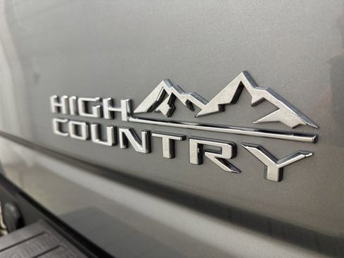 Used 2025 Chevrolet Silverado 3500 High Country w/ High Country Premium Package image 37