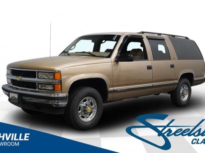 Used 1999 Chevrolet Suburban 2500 w/ Preferred Equipment Group 2