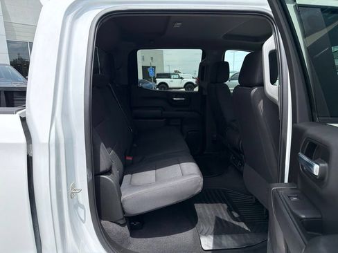 Used 2020 Chevrolet Silverado 1500 Custom Trail Boss w/ Custom Convenience Package AWD/4WD image 18