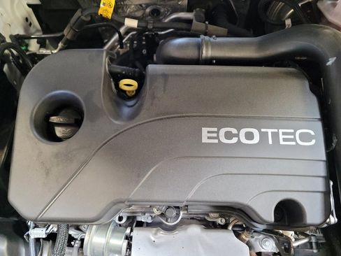 Used 2022 Chevrolet Equinox LT FWD image 30