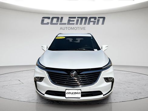 Used 2024 Buick Enclave Premium image 8