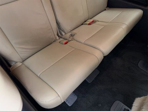 Used 2015 Toyota Sequoia Limited image 41