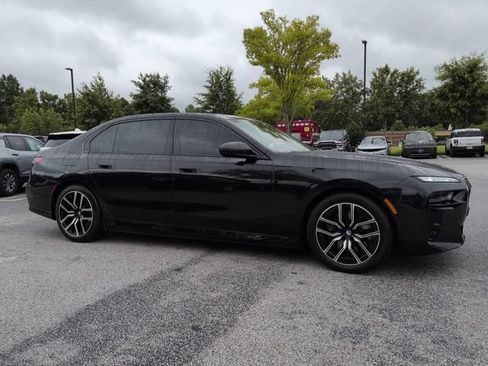 Used 2024 BMW 750e xDrive w/ Executive Package AWD/4WD image 1