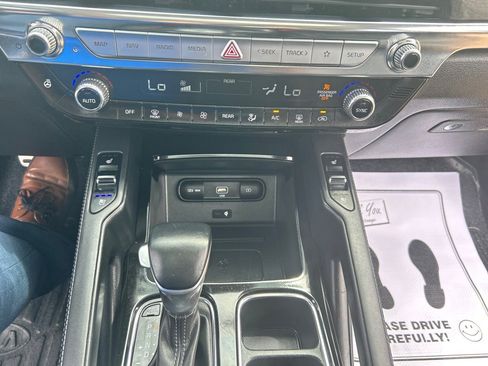 Used 2022 Kia Telluride SX image 29