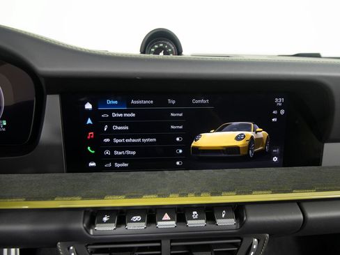 Certified 2026 Porsche 911 Carrera 4 GTS AWD/4WD image 32