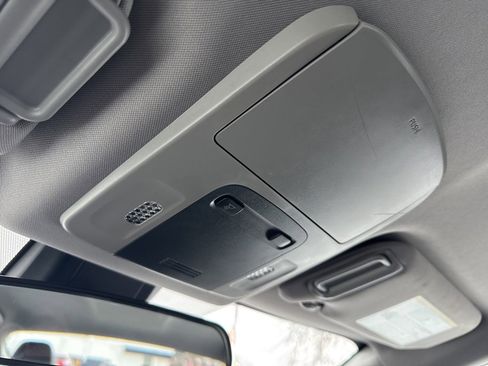 Used 2023 Toyota Camry SE image 29