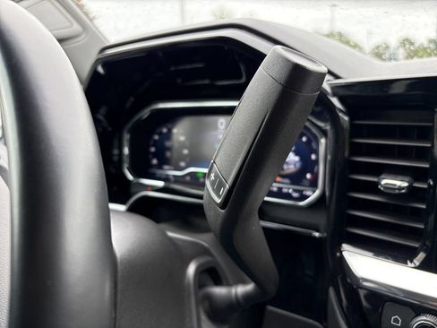Used 2025 Chevrolet Silverado 1500 LT RWD image 28