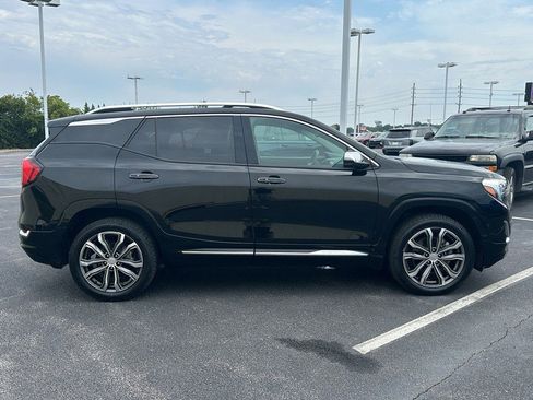 Used 2020 GMC Terrain Denali w/ Denali Premium Package image 4
