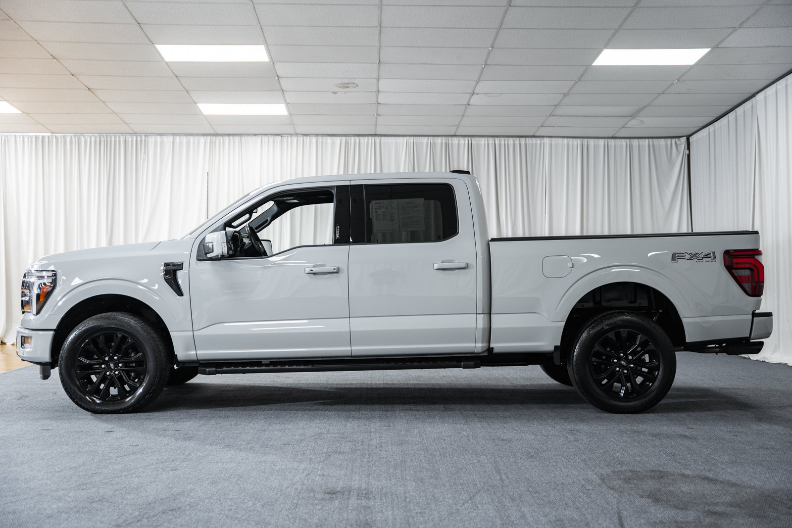 Used 2024 Ford F150 Lariat w/ Equipment Group 502A High AWD/4WD image 5