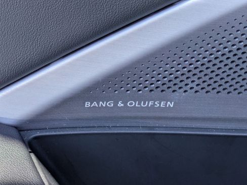 Certified 2025 Acura MDX SH-AWD w/ Technology Package image 22