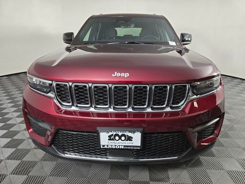 New 2025 Jeep Grand Cherokee Laredo X image 9