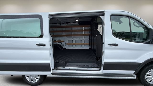 Used 2025 Ford Transit 250 Low Roof w/ Exterior Upgrade Package RWD image 38