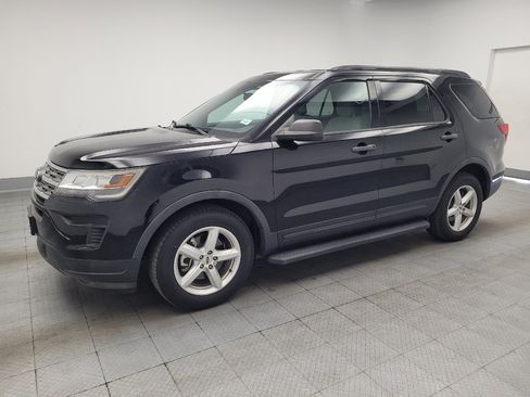Used 2018 Ford Explorer FWD image 2