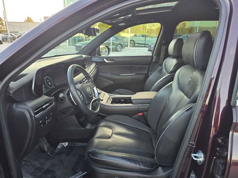 Used 2024 Hyundai Palisade Calligraphy image 22