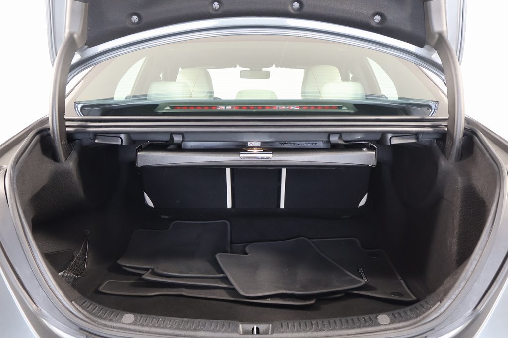 Used 2017 Mercedes-Benz E 300 image 14