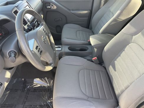 Used 2019 Nissan Frontier S image 20