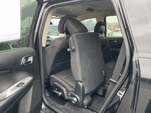 Used 2015 Dodge Journey SXT w/ Flexible Seating Group image 31