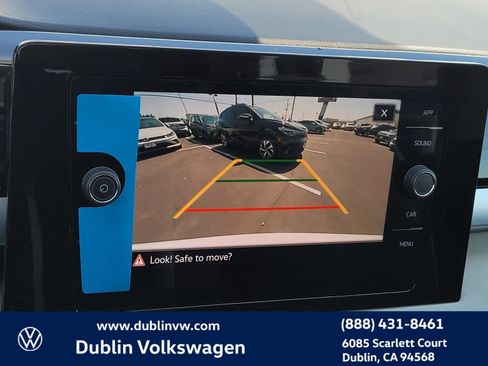 New 2025 Volkswagen Taos SE image 17