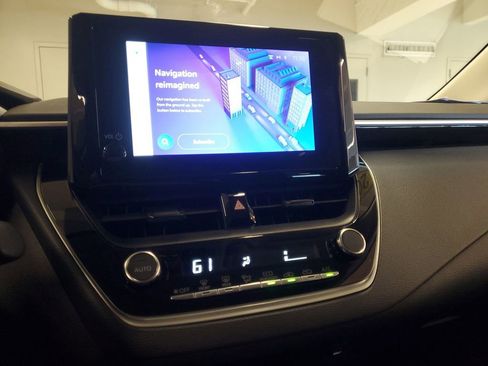 Used 2023 Toyota Corolla LE image 24