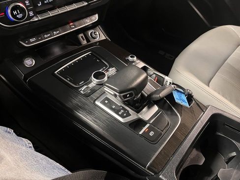 Used 2018 Audi Q5 2.0T Premium Plus w/ Premium Plus Package image 28