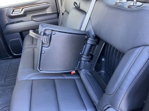 Used 2023 GMC Sierra 1500 Elevation image 21