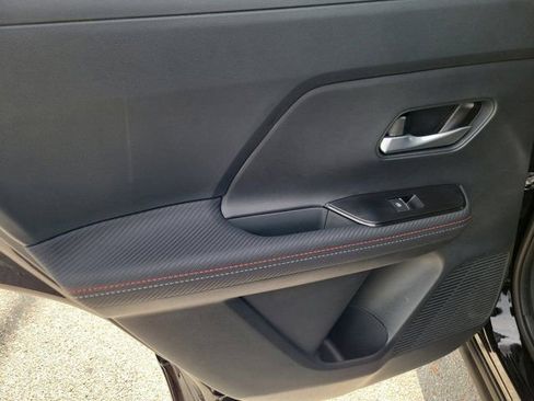 Certified 2025 Nissan Kicks SR FWD image 17