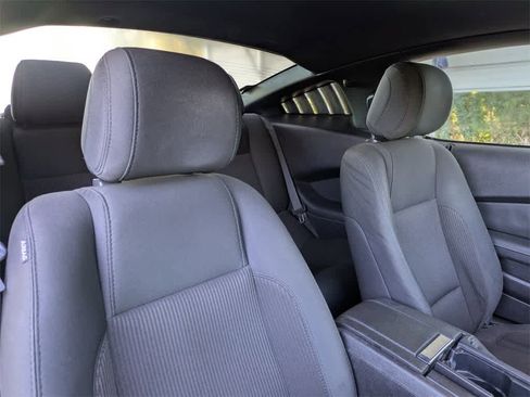 Used 2014 Ford Mustang V6 image 6