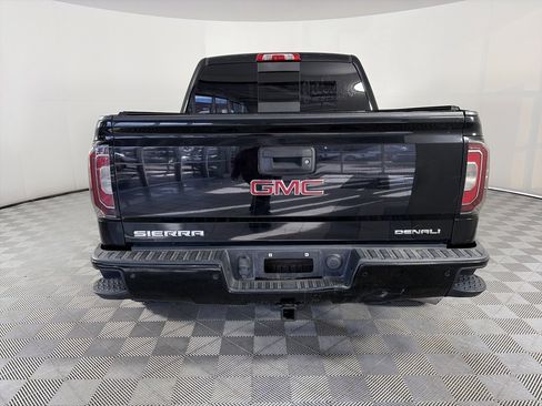 Used 2017 GMC Sierra 1500 Denali w/ Denali Ultimate Package image 6