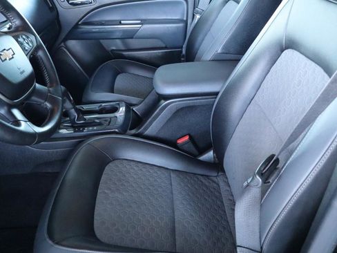 Used 2015 Chevrolet Colorado Z71 image 13
