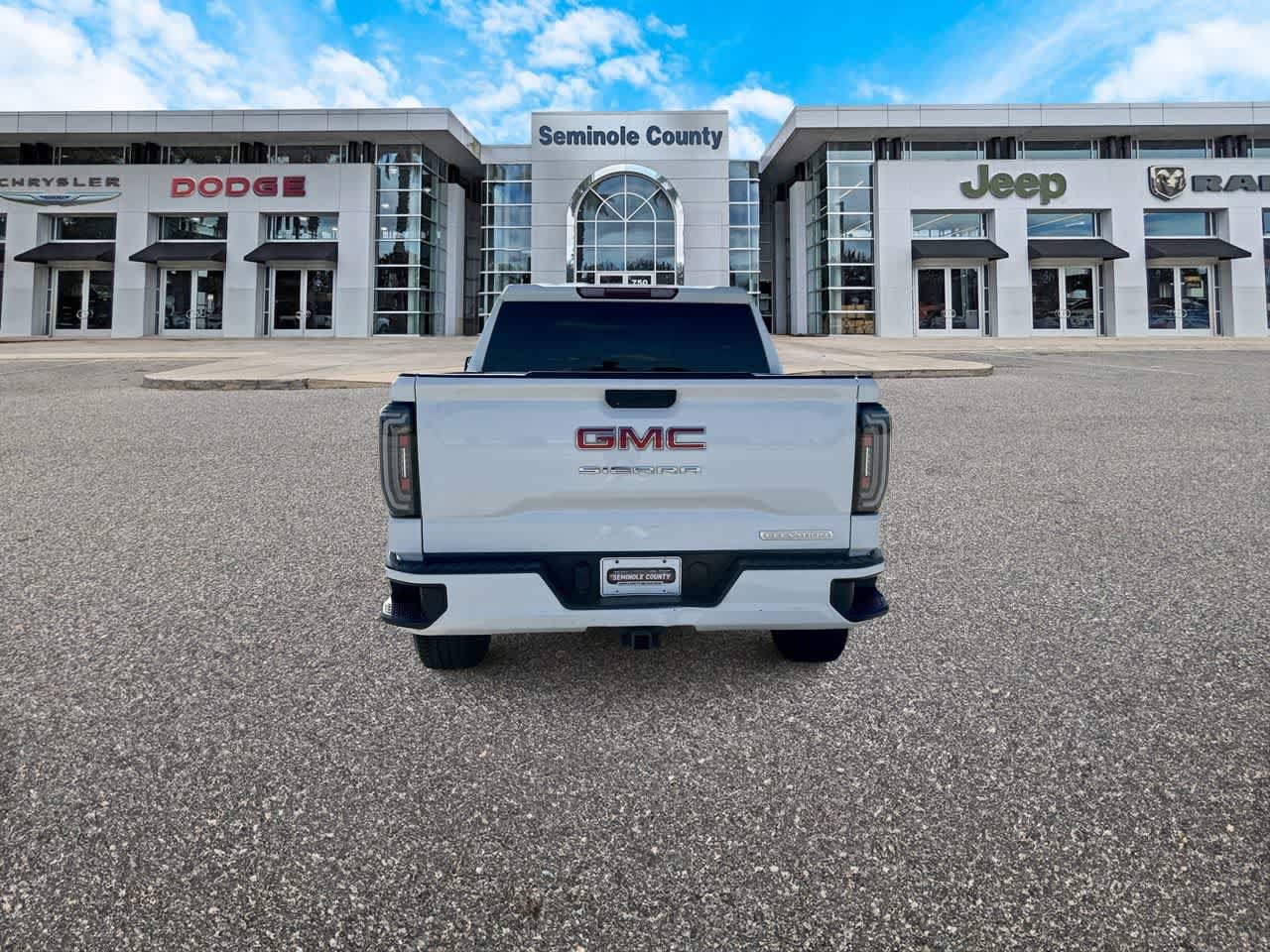 Used 2023 GMC Sierra 1500 Elevation AWD/4WD image 7