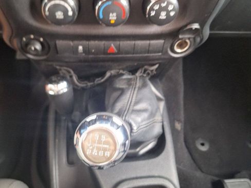 Used 2011 Jeep Wrangler Sport AWD/4WD image 13