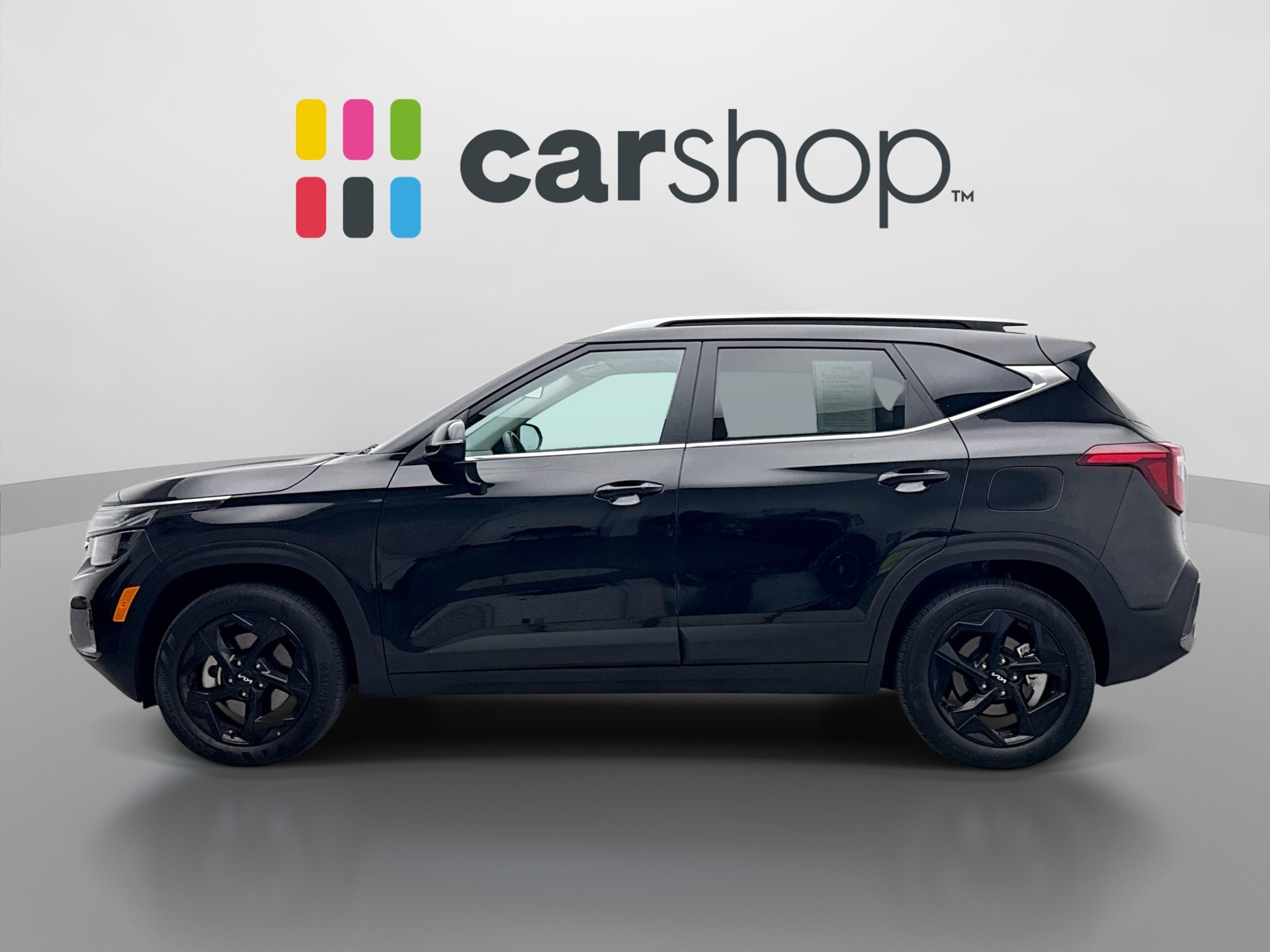 Used 2026 Kia Seltos EX w/ EX Sunroof Package AWD/4WD image 2