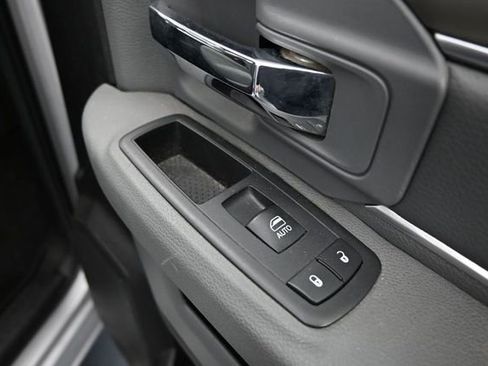 Used 2017 RAM 1500 Big Horn AWD/4WD image 35